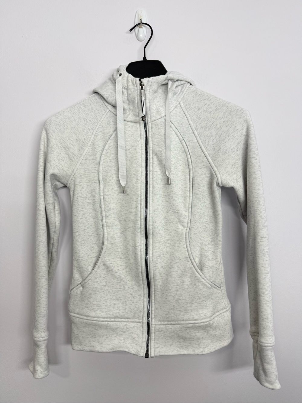 7: Lululemon Scuba Hoodie *Plush Heathered Alpine White Size 2